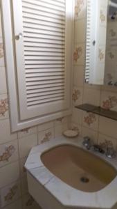 dos ambientes a una cuadra del puerto