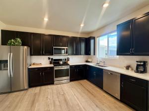 Pelican Landing Modern 3BD in Lakes at Centerra