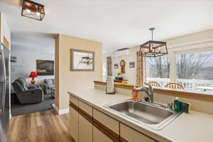 Mountainside Condo J201