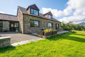 4 Bed in Ffestiniog oc-bow172