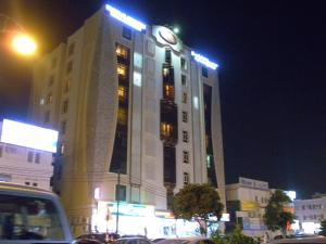 Husin Al Khaleej Hotel Apartment
