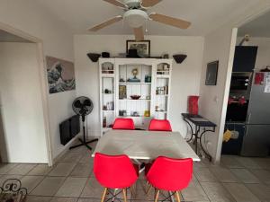 Cosy et Équipé Idéal Couples et Vacances Golf