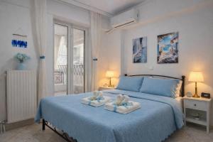 Acropolis Dream Apartment - 50sqm 2BR Big Living Room with Large Terrace Next to Siggrou FIX Subway Station in the City Center