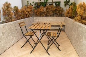 Modern Downtown Studio