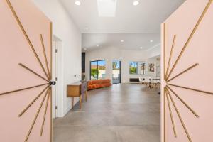 The Lighthouse- Monthly 5 bd 4 bth Pool & Spa