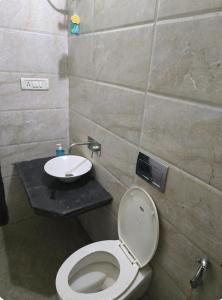 3BHK Row House at MR10 - A Peaceful Indore Stay