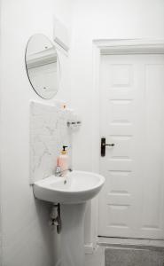 The Swan Deluxe Apartments