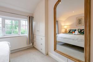 The Knutsford Cottage