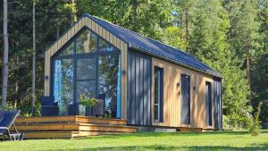 Mazury Resort-nowoczesna stodoła 10 m od jeziora,prywatna plaża, wifi