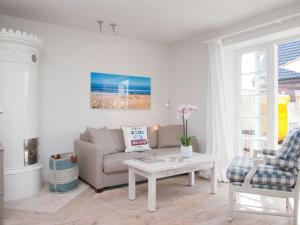 Beach House Mylin
