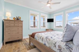 Surfside 2.0 - 2431 Bienville