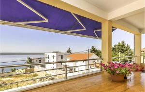 Nice Apartment In Maslenica With Wifi