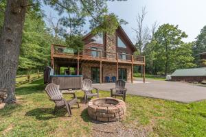 Rock Lodge Retreat by Railey Vacations