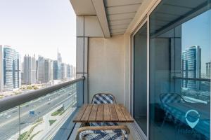 Elegant 1BR l Steps to Metro l Free Parking