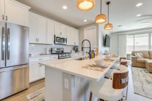 Serene Outdoor Space Group Getaway in Maricopa!