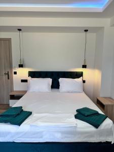 Central Luxury Studios