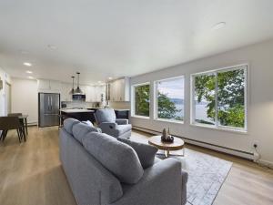 Lena Beach Retreat - Oceanfront Luxury
