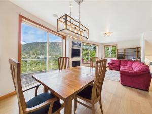 Juneau Escape Ocean Views, Deck & Soaking Tub