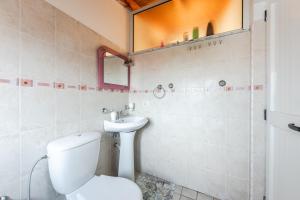 Easy Steps Guesthouse - Room 2 - Pro Bono by PikHost