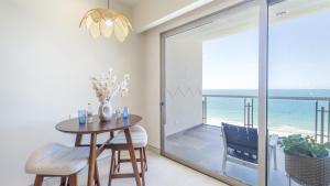 Luxury Oceanfront Condo with Stunning Views
