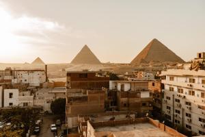 Jimmy Pyramids Hotel