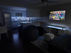 Modern Daytona Condo With Pool
