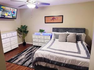 Modern Daytona Condo With Pool