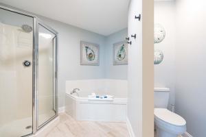 Lighthouse 1118 by Youngs Suncoast