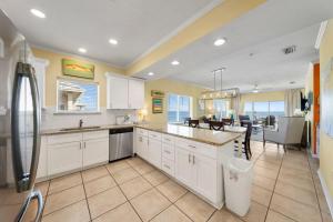 Marlin Key 4G by Youngs Suncoast