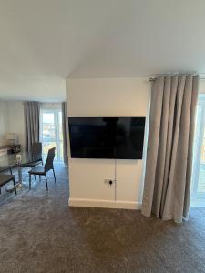 Southport Coastal View Retreat