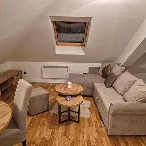 Apartmani Zlatni dan