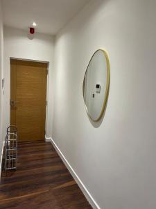 New & Modern 2-Bed Flat in City Centre