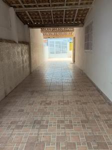 Casa Amarela Pé na Areia Itanhaém