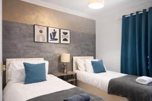 Spacious 4-Bedroom Home Canterbury with Free Parking