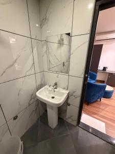 Hotel Kingdom Suites Near Elements Mall, Manyata Tech