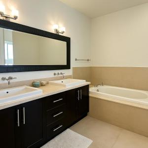 Amamare Waterfront Villa - Pool, Dock & Games