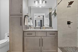 Moody Modern Dunes Hot Tub Beach and Trails