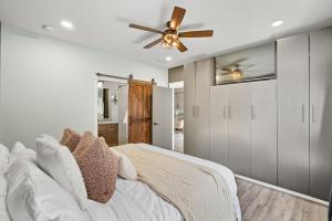 Moody Modern Dunes Hot Tub Beach and Trails