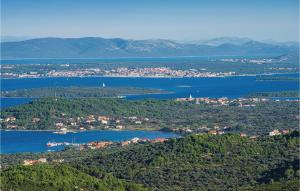Beautiful Home In Dobropoljana