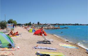 Beautiful Home In Privlaka