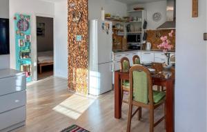 2 Bedroom Lovely Home In Drazice