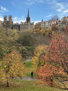 The Gardners apartment in City centre with parking