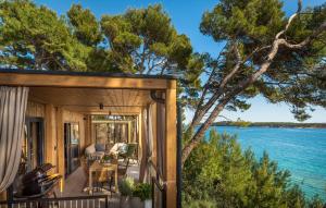 Nice Stacaravan In Banjol