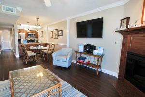 Parsonage Duplex by Youngs Suncoast