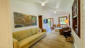 Casa de praia com duas suítes entre as praias do Campeche e da Joaquina