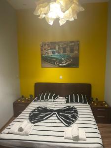 Huge apartment in Old Town for up to 9 people