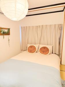 哆啦a梦主题整栋民宿 3卧可住8人 岸里站步行4分钟 直达关西机场 难波和日本桥 亲子首选