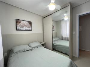 Apto Moderno Meia Praia perto do Beto Carrero