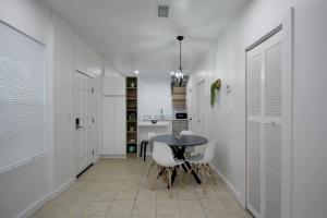 Historical Little Havana 2 Bed with Parking
