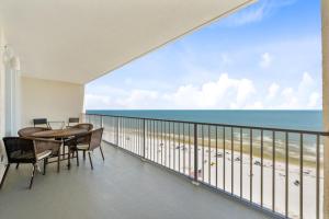San Carlos 1207 by Youngs Suncoast